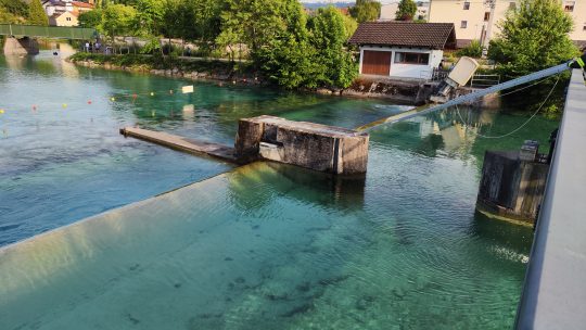 Taucheinsatz „Person unter Wasser“